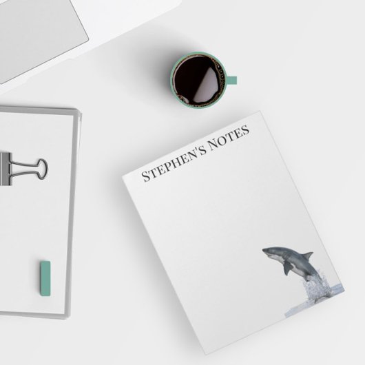 Grote witte haai op maat notitieblok