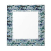 Grote witte haaien in een blauw groen Zee Notitieblok (Voorkant)