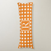 Grote Witte Polka Dots Oranje Monogram Initialen S Lichaamskussen (Voorkant Verticaal)