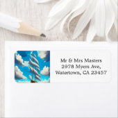 Grote zeilboot, blauwe luchten, witte pluizige wol etiket (Insitu)