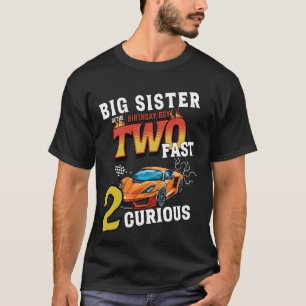 Grote zus van de twee jaar oude verjaardag jongen  t-shirt