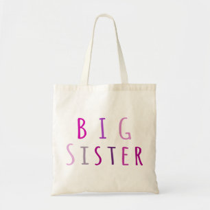 Grote zuster in roze tote bag