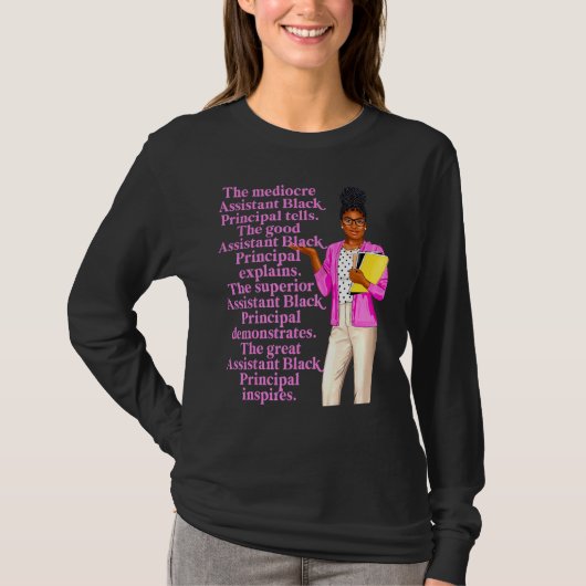 Grote zwarte assistent-hoofdschoolonderwijzer in t-shirt (Voorkant)