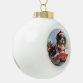 Grote Zwitserse Sennenhond in Sledge Christmas Keramische Bal Ornament (Links)
