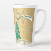 Grotere besneeuwde bronzen kerstboom scène latte M Latte Mok (Rechts)