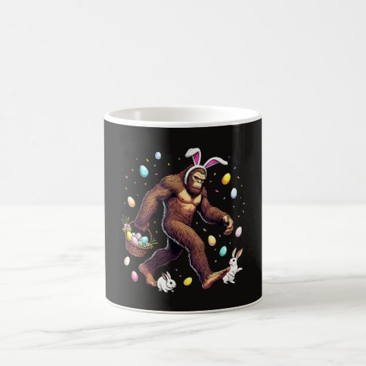 Grotevoet Pasen Dag Grappige Sasquatch Koffiemok (Center)