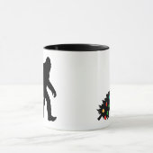 Grotevoet sleept Kerstboom Mok (Midden)