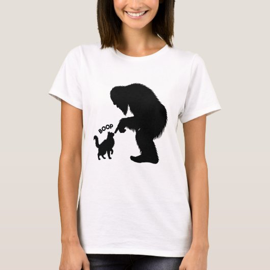 Grotevoet Speelse Langharige Kat Boop T-shirt (Voorkant)
