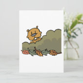 Groundhog gluren door de Struiken van de herfst Kaart (Staand voorkant)