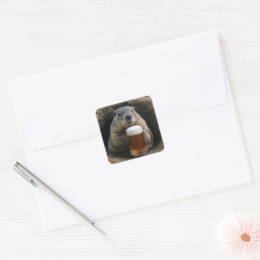 Groundhog With Mug of Beer Vierkante Sticker (Envelop)