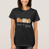 Grow In Grace Pumpkins Fall Thanksgiving Christian T-shirt (Voorkant)