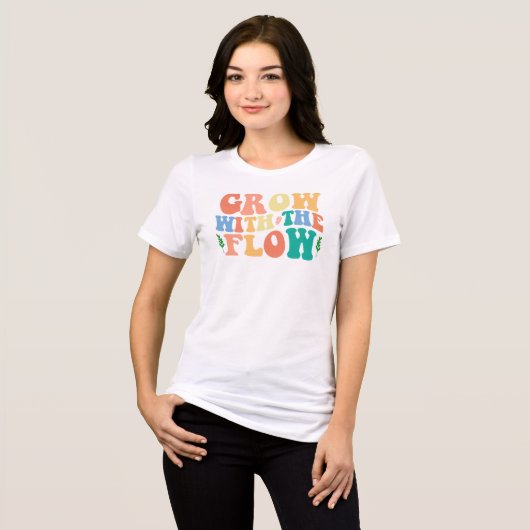 "Grow With The Flow" Retro 70s Typography Tri-Blend Shirt (Voorkant volledig)