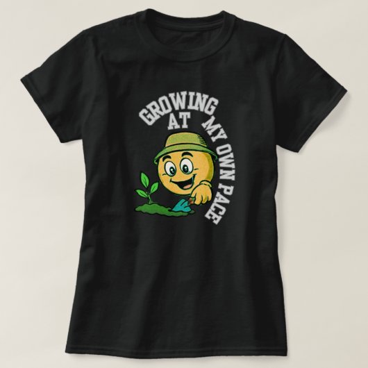 Growing at My Own Pace Inspirational GrowthMindset T-shirt (Design voorkant)