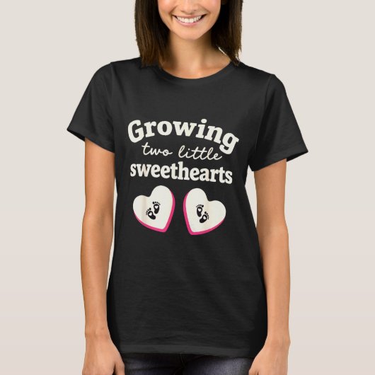 Growing Two Little Sweethearts Valentines Pregnanc T-shirt (Voorkant)