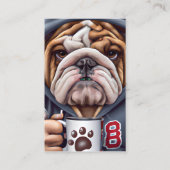 Grumpy Engelse Bulldog in Hoody Holding Visitekaartje (Voorkant)