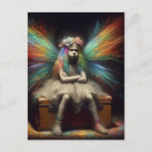 Grumpy Fairy Zittend op een kofferbak Briefkaart (Voorkant)