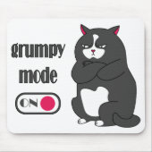Grumpy mode op een rare vetkat muismat (Voorkant)