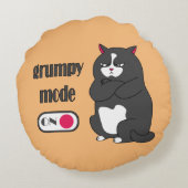 Grumpy mode op een rare vetkat rond kussen (Achterkant)