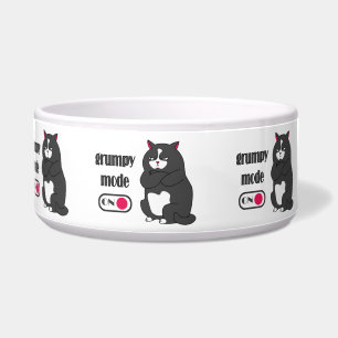 Grumpy mode op grappige kattenbak voerbakje