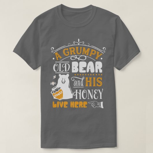 Grumpy Old Beer and his Honey Live here Premium T-shirt (Design voorkant)