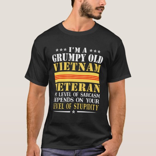 Grumpy Old Vietnam Veteraan Mannen T-shirt (Voorkant)