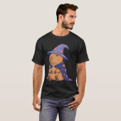 Grumpy Wizard Capybara met Magic Cape en Pet T-shirt (Voorkant volledig)