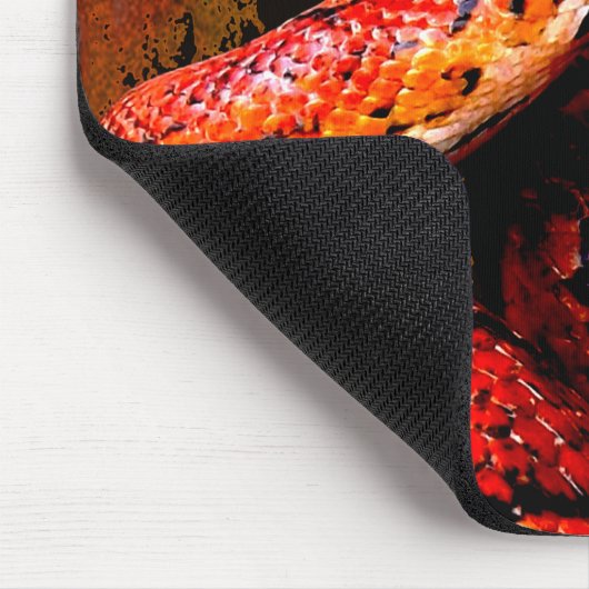 Grunge Corn Snake Coiled Muismat (Hoek)