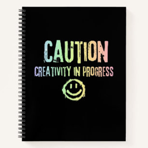 Grunge Creativiteit in de vooruitgang Kunstenaar Notitieboek