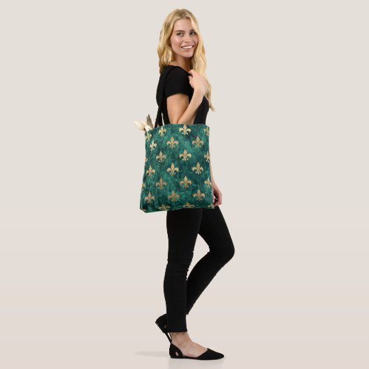 Grunge Green Velvet Fleur De Lis Mardi Gras Tote Bag (Op model)
