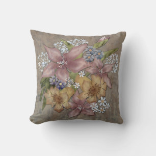 Grunge oldish retro  floral spring bouquet kussen
