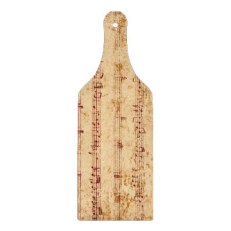 Grunge piano merkt muziekblad op snijplank