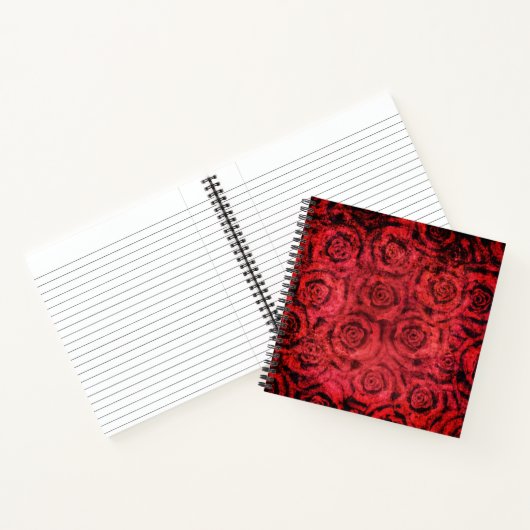 Grunge, rode rozen notitieboek (Binnen)