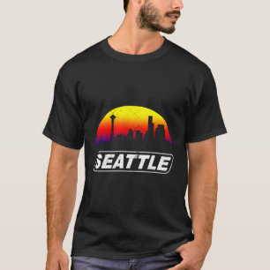 Grunge Seattle skyline verontruste look design T-shirt