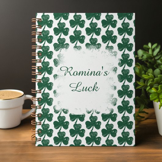 Grunge-Style Irish Clover gepersonaliseerd Notitieboek