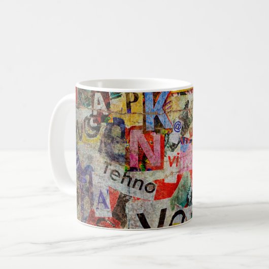 Grunge textured background design met oude torn koffiemok (Voorkant links)