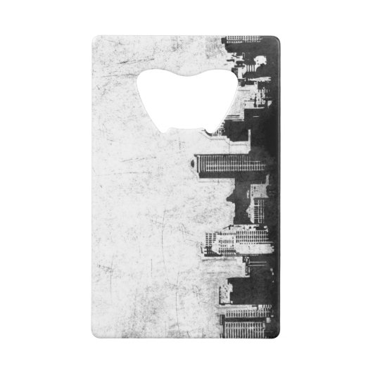 Grungy city background in zwart-wit creditkaart flessenopener (Achterkant)