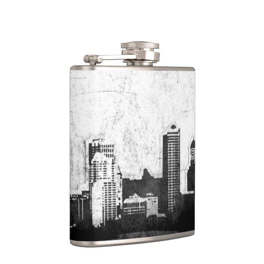 Grungy city background in zwart-wit heupfles (Rechts)