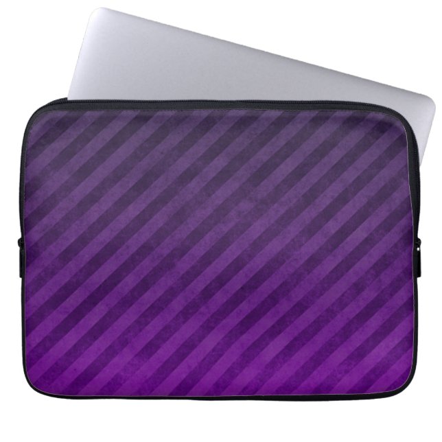 Grungy Dark Paarse Stripes Laptop Sleeve (Voorkant)