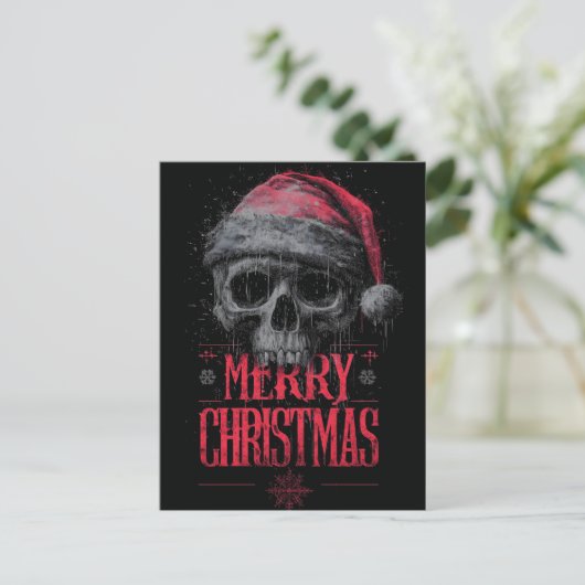 Grungy Gothic Skull Wearing a Distressed Santa Hat Feestdagenkaart (Staand voorkant)