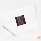 Grungy Gothic Skull Wearing a Distressed Santa Hat Vierkante Sticker (Envelop)