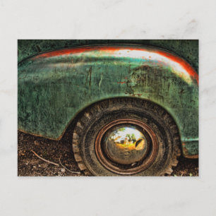 Grungy Old Green Rusty Truck Hubcap Tire - Briefka Briefkaart