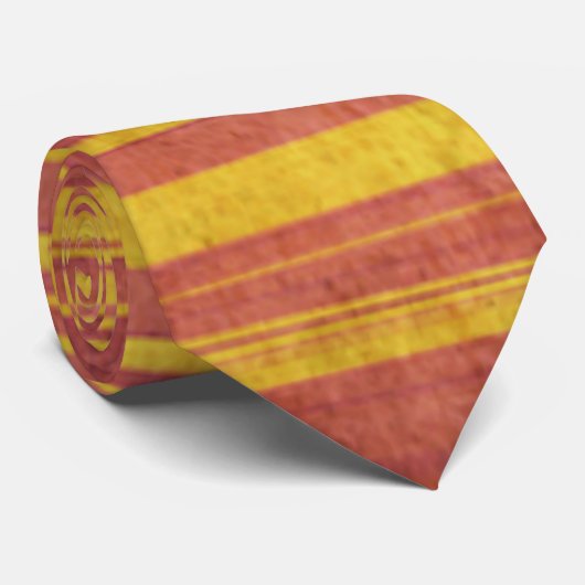 Grungy rood en geel stropdas (Opgerold)