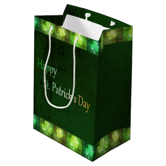 Grungy St. Patrick's Day Shamrocks Medium Gift Bag Medium Cadeauzakje (Achterkant Gekanteld)