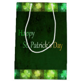Grungy St. Patrick's Day Shamrocks Medium Gift Bag Medium Cadeauzakje (Achterkant)