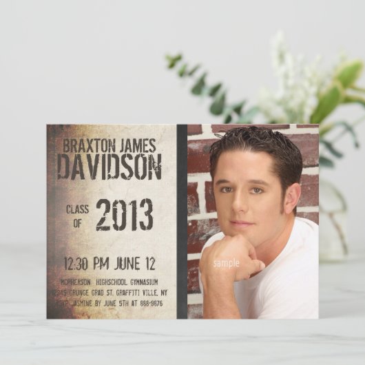 Gruwelig Grunge Graffiti Stijl Foto Grad (Staand voorkant)