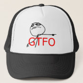 GTFO komt uit Guy Rage Face Comee Meme Trucker Pet (Voorkant)