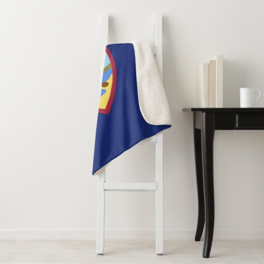 Guam Flag Sherpa Deken (In situ)