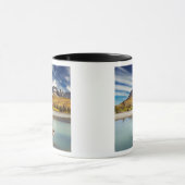 Guanaco over de rivier de Torres del Paine Mok (Midden)