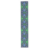 Guardian of the Blueberries Table Runner (3 Sizes) Lange Tafelloper (Voorkant)
