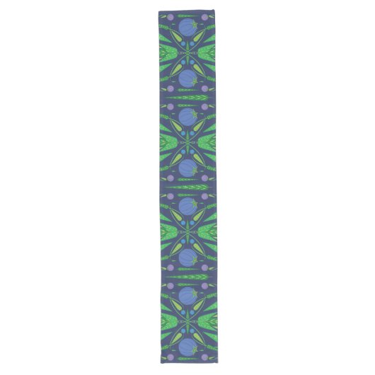 Guardian of the Blueberries Table Runner (3 Sizes) Lange Tafelloper (Voorkant)